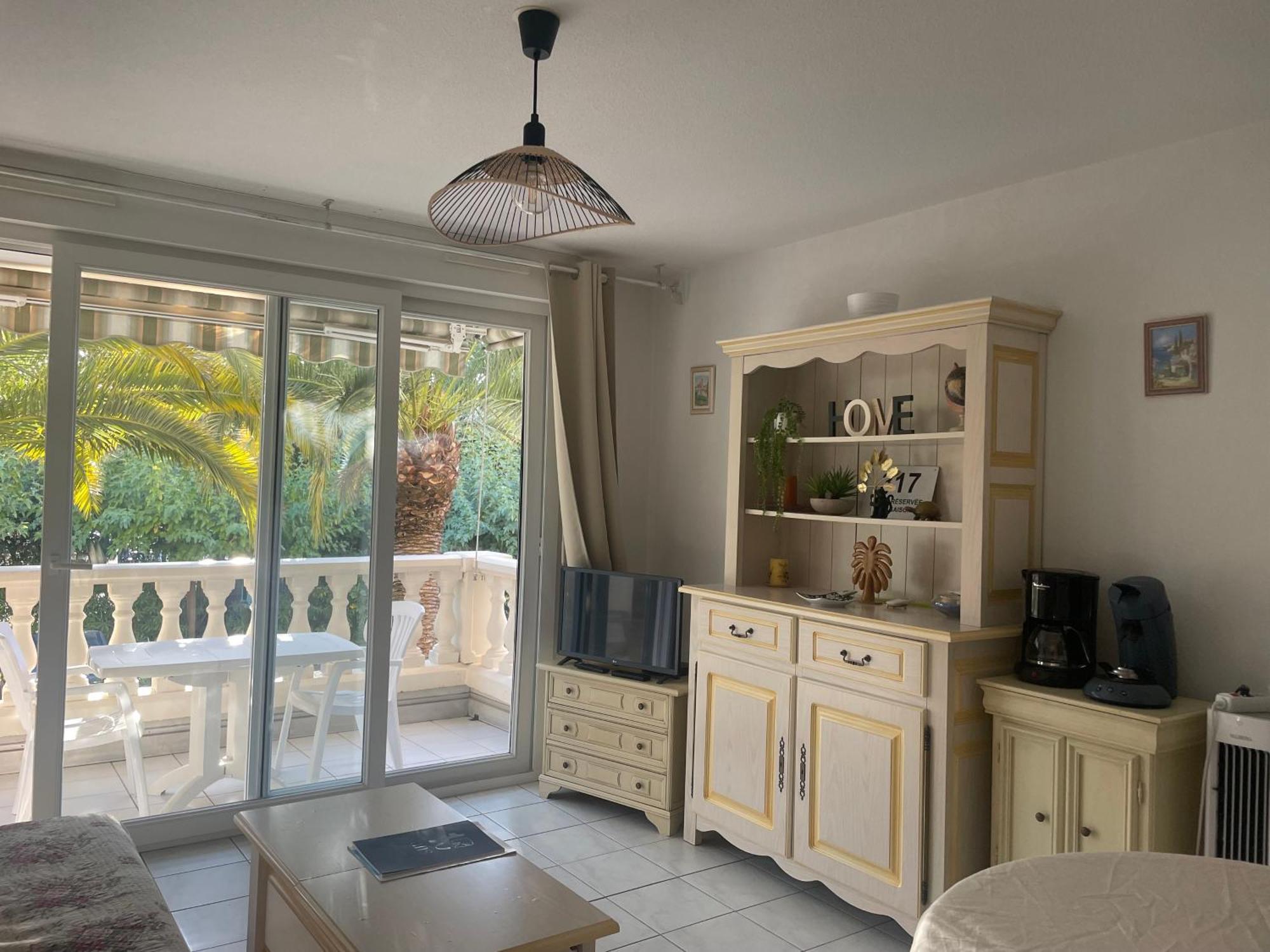Apartamento Le Tropical Fréjus Exterior foto